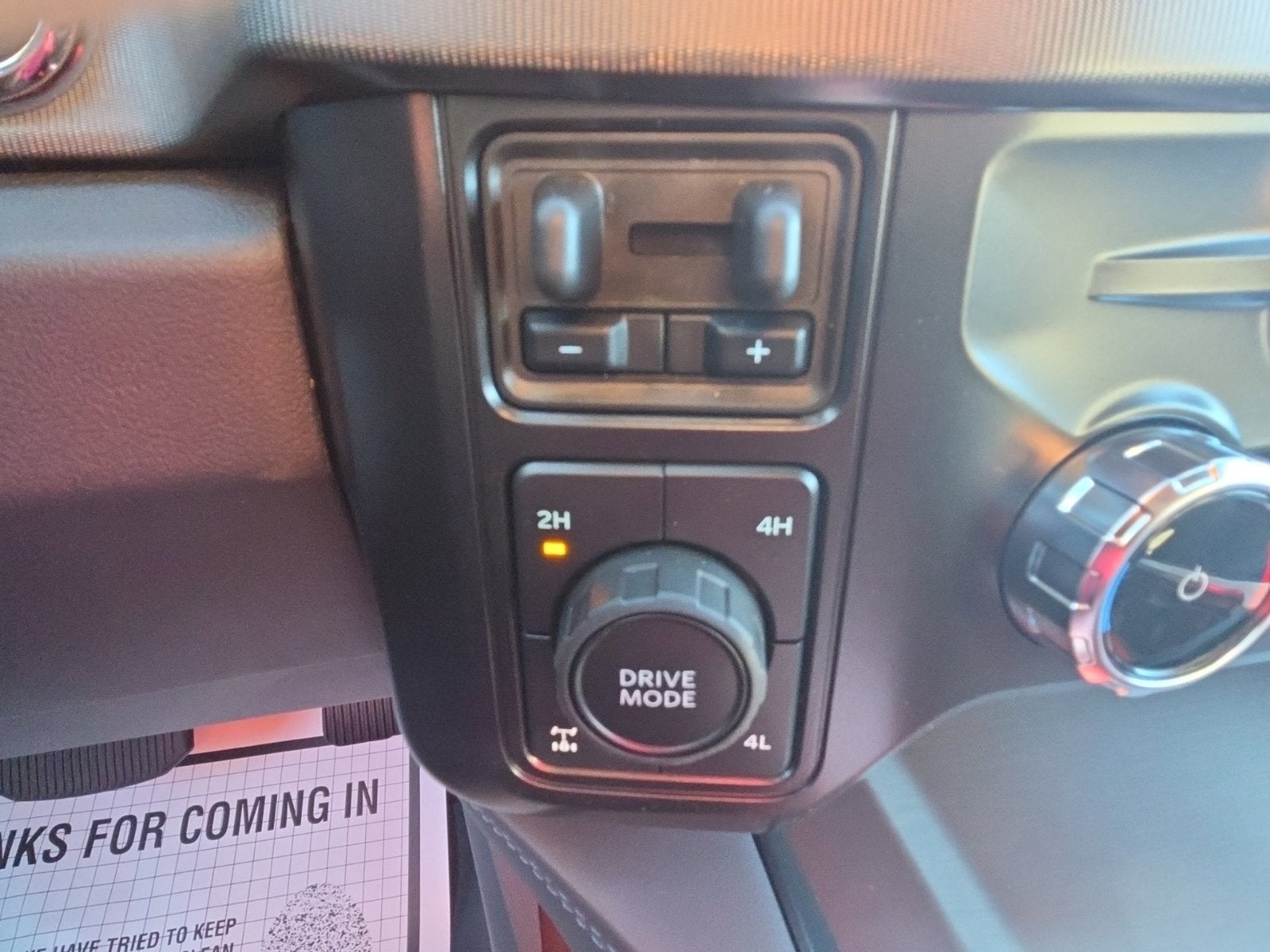 2027 Ford F-350SD Platinum