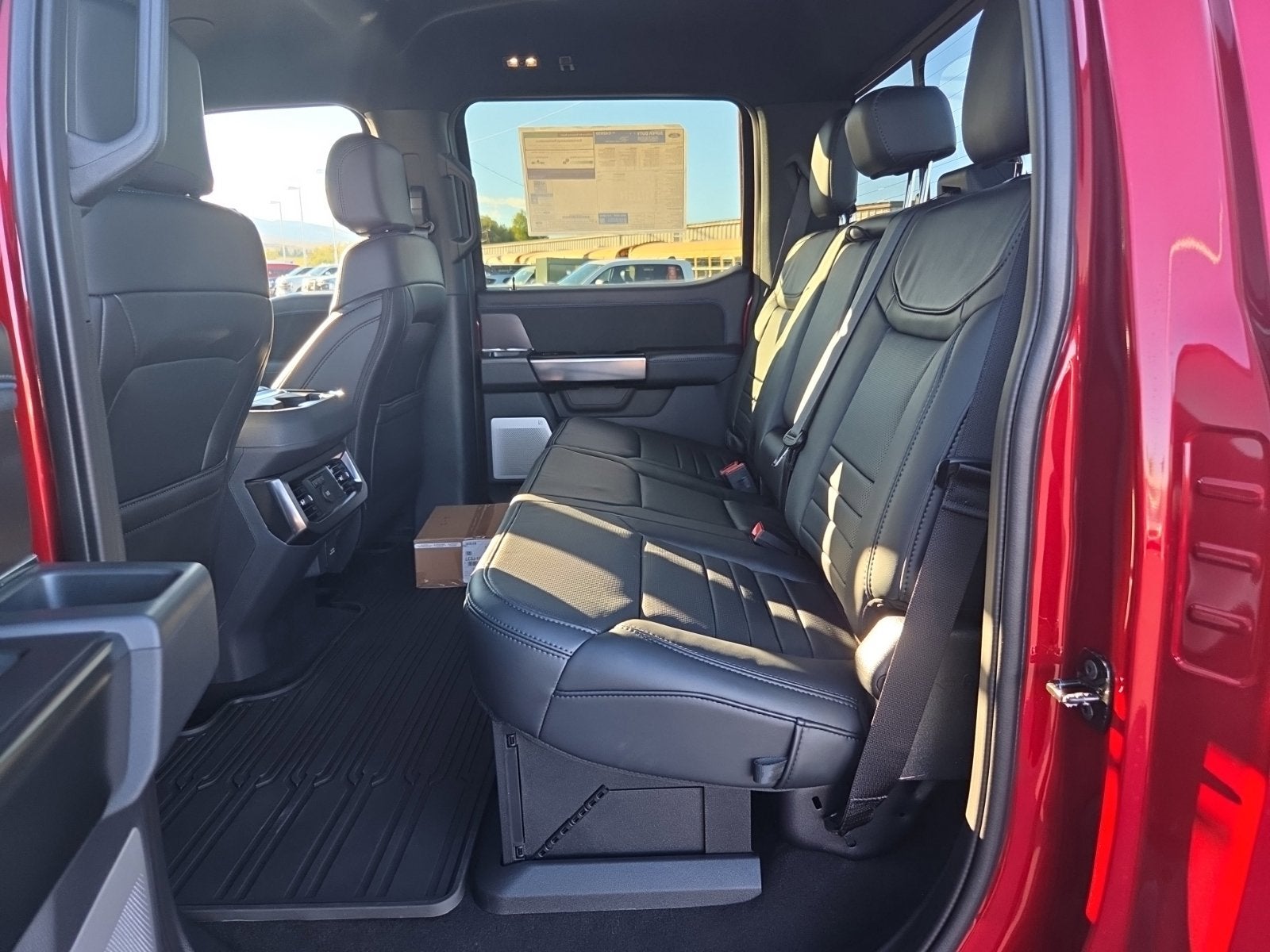 2027 Ford F-350SD Platinum
