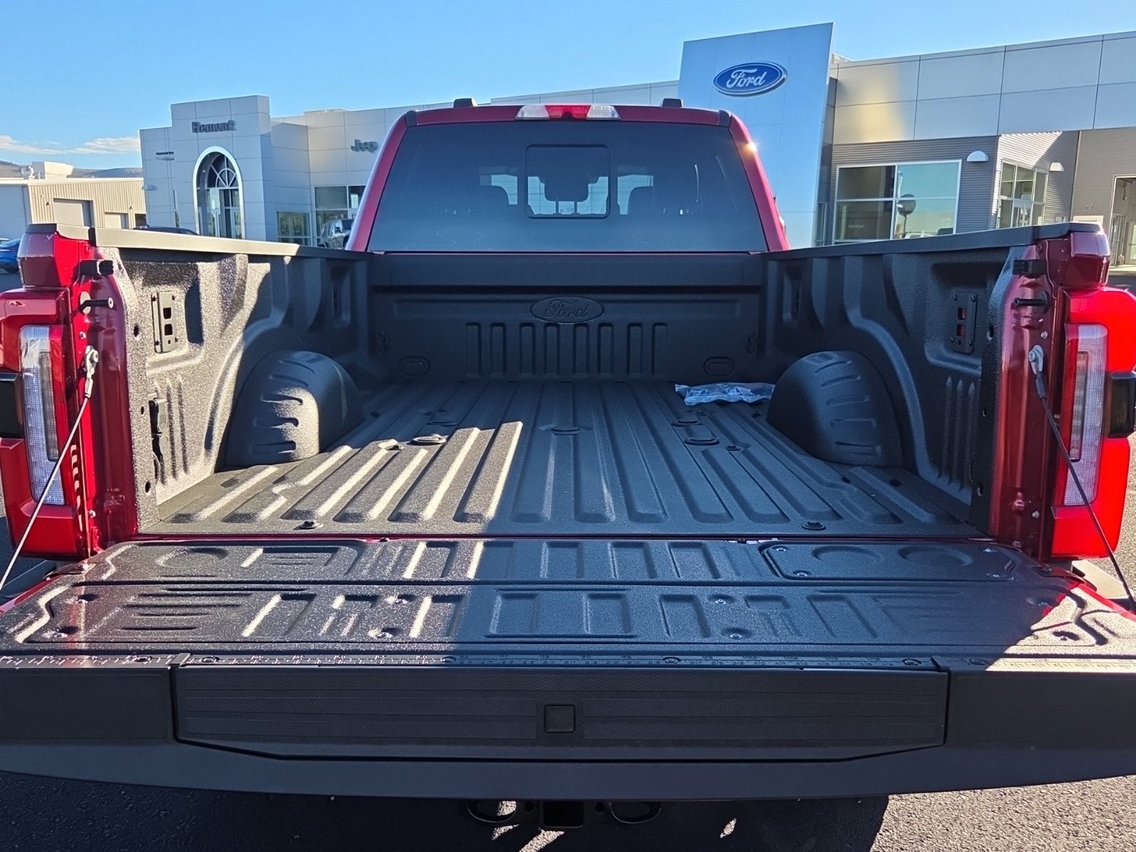 2027 Ford F-350SD Platinum