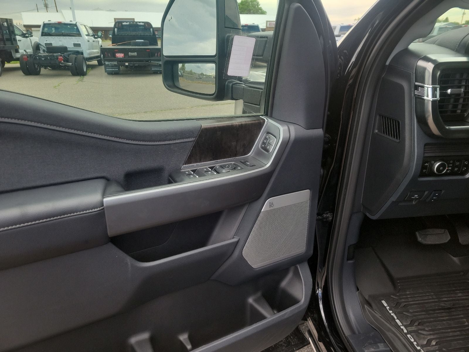 2026 Ford F-350SD Lariat Tremor
