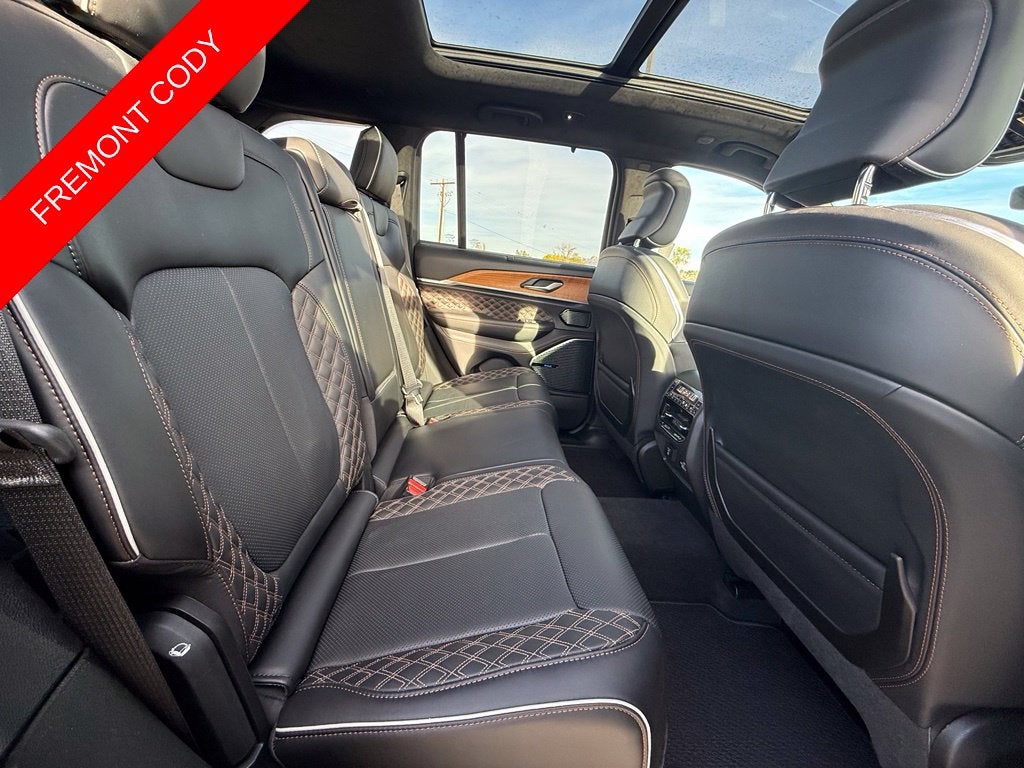 2025 Jeep Grand Cherokee Summit Reserve