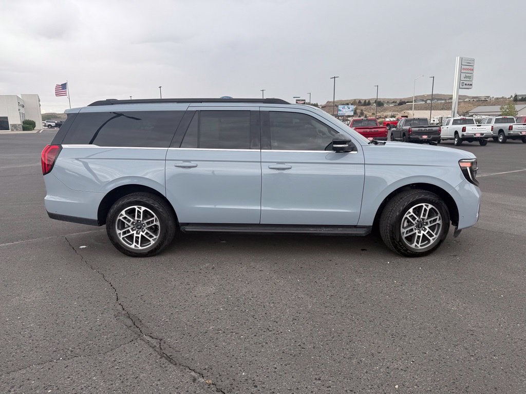 2025 Ford Expedition Max Active
