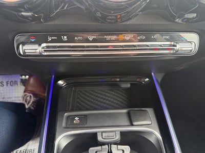 2025 Mercedes-Benz GLB GLB 250 4MATIC®