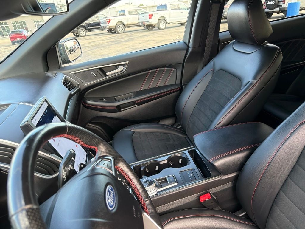 2022 Ford Edge ST Line