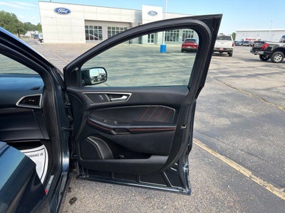 2022 Ford Edge ST Line