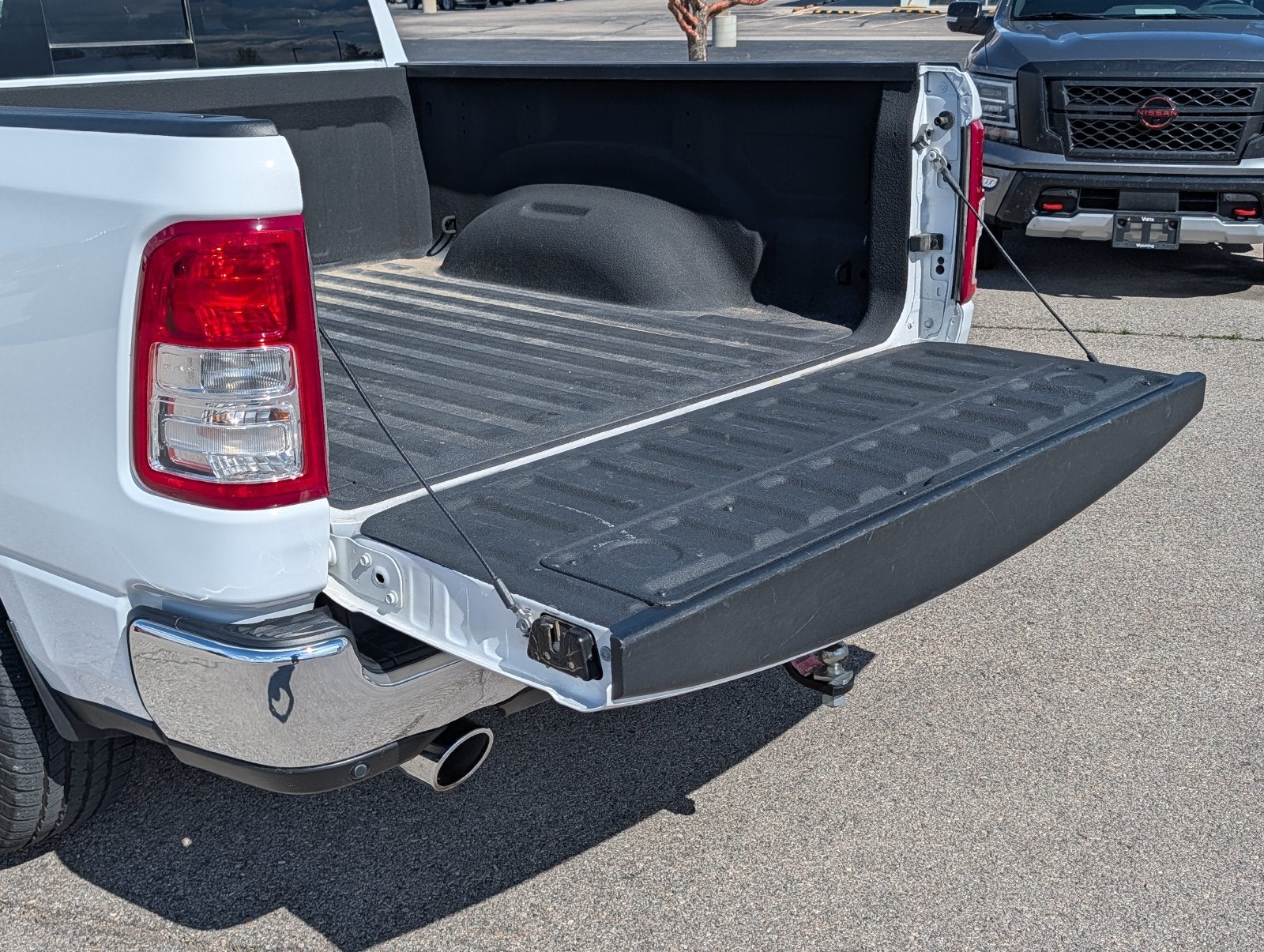 2023 RAM 1500 Big Horn Crew Cab 4x4 5'7' Box