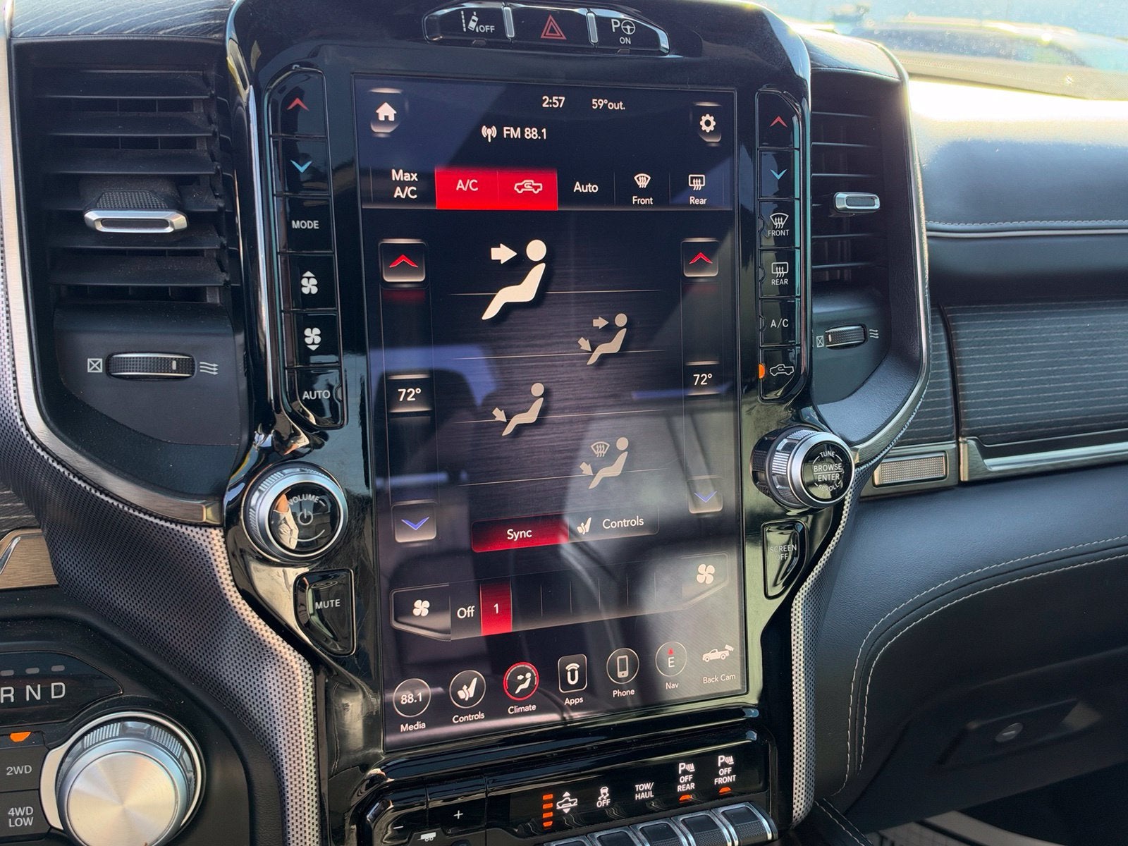 2019 RAM 1500 Limited Crew Cab 4x4 5'7' Box