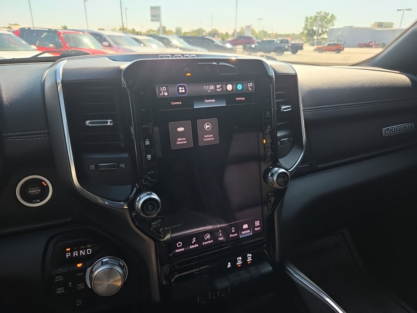 2025 RAM 1500 Laie Crew Cab 4x4 5'7' Box