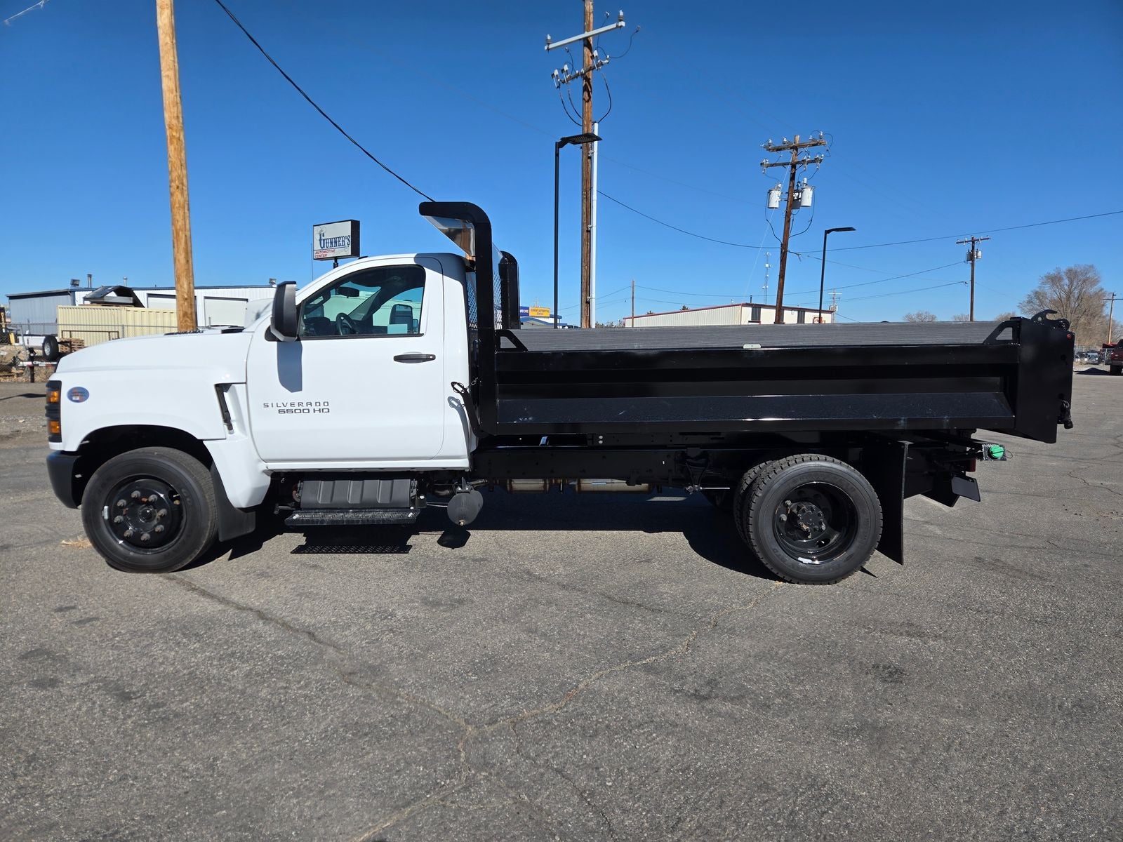 2024 Chevrolet Silverado 6500HD Base