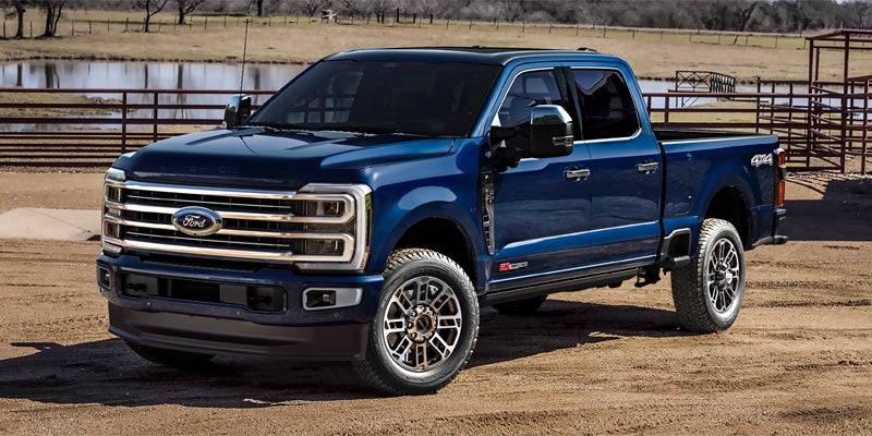 Pre-owned Ford Super Duty F-250 and F-350 truck